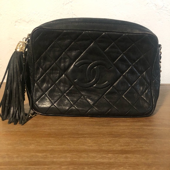 CHANEL Handbags - Vintage Chanel Tassel Camera Bag